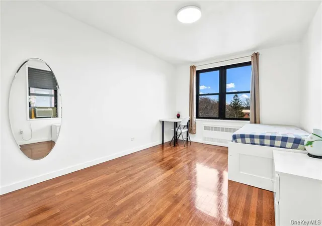 2nd image of 150 29 72nd Rd #4H, New York, NY 11367 | MLS# 1008948