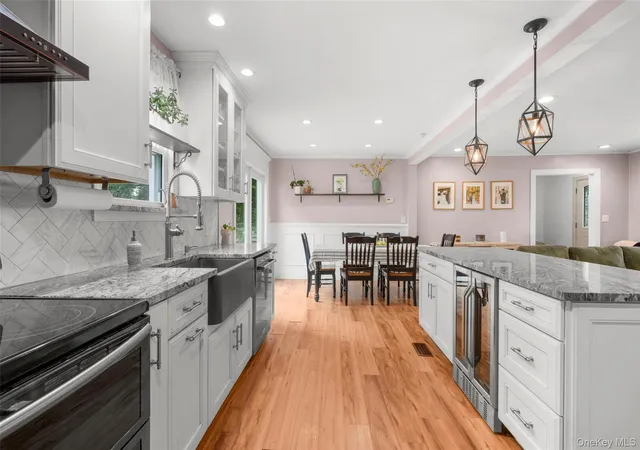 3rd image of 30 Orchard Park, Poughkeepsie, NY 12603 | MLS# 1008955