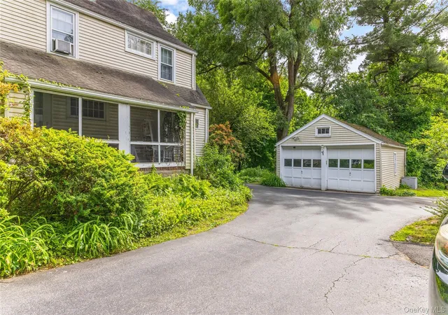 Homes for sale in Mount Pleasant, NY | 518 Pleasantville Rd, Mount Pleasant, NY 10510 | MLS# 1008986