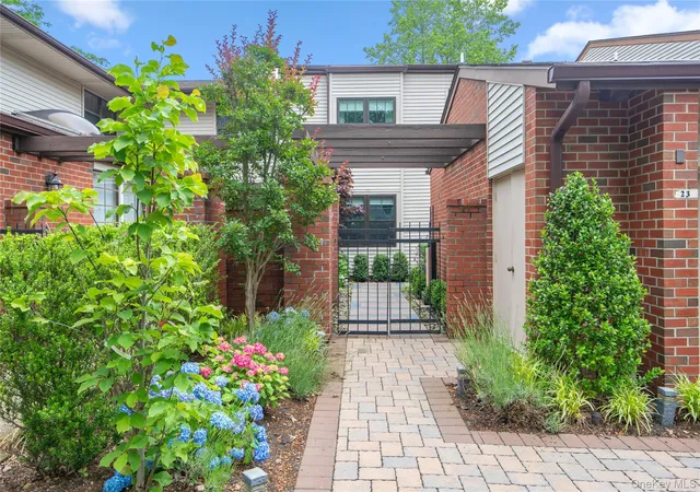 Photo 1 of Condo for sale at 23 Estates Ter N, Manhasset, NY 11030 | MLS# 1008997 | Listing updated on 2026-08-30