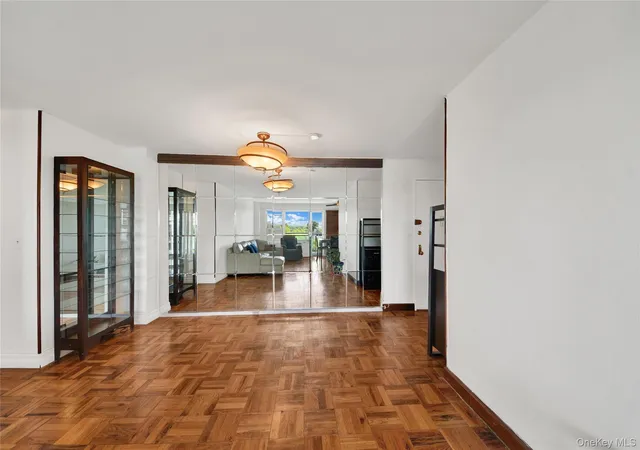 5th image of 1853 Central Park Ave #16 C, Yonkers, NY 10710 | MLS# 1009000