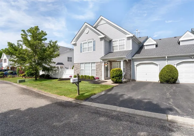 Homes for sale in Brookhaven, NY | 5 Robert Ln #5, Brookhaven, NY 11953 | MLS# 1009003