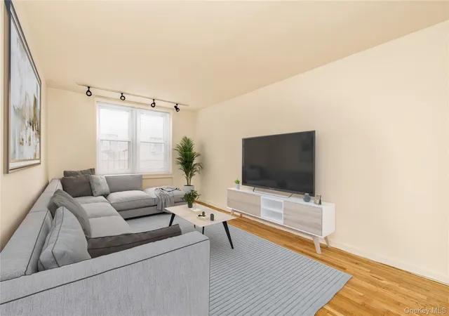 2nd image of 31 85 Crescent Street #2nd, Astoria, NY 11106 | MLS# 1009010