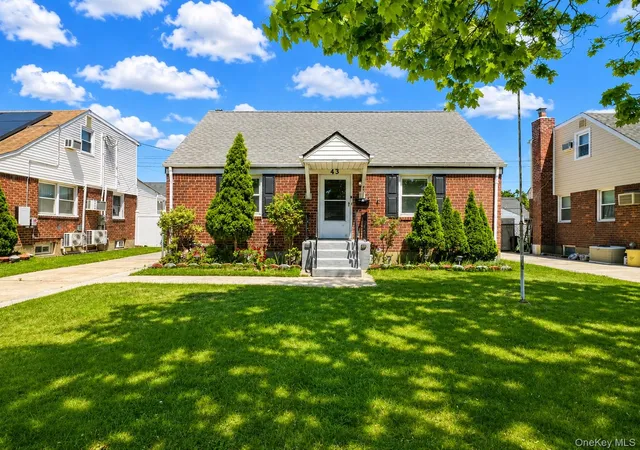 Photo 1 of Sale Pending at 43 Mcalester Ave, Oyster Bay, NY 11801 | MLS# 1009016 | Listing updated on 2026-08-31
