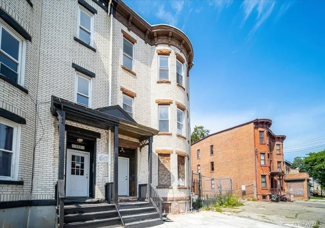 3rd image of 347 Liberty St, Newburgh, NY 12550 | MLS# 1009023