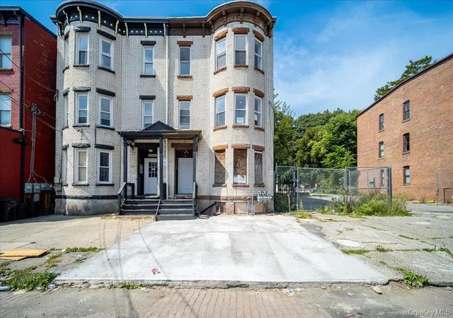 4th image of 347 Liberty St, Newburgh, NY 12550 | MLS# 1009023
