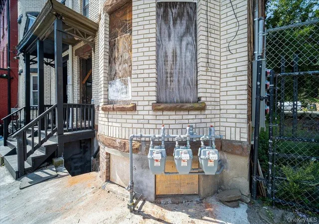 5th image of 347 Liberty St, Newburgh, NY 12550 | MLS# 1009023