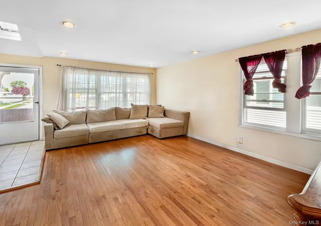3rd image of 3321 Murdock Ave, Oceanside, NY 11572 | MLS# 1009043