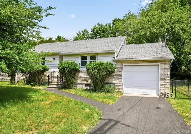 Homes for sale in Fallsburg, NY | 21 Hillside Ave, Fallsburg, NY 12788 | MLS# 1009057