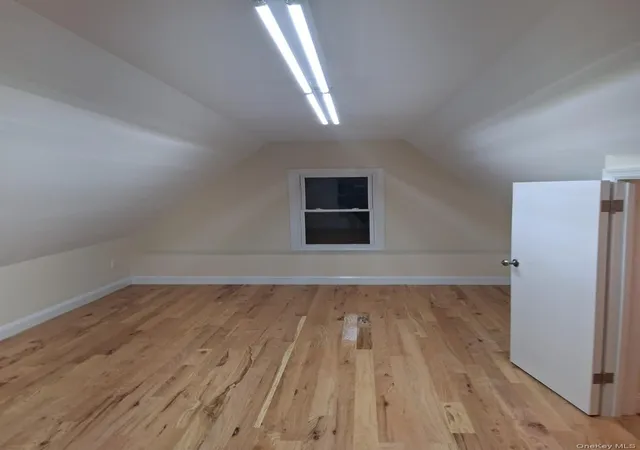 Photo 3 of Single family home for sale at 601 E 226th Street, Bronx, NY 10466 | MLS# 1009065 | Listing updated on 2026-06-05
