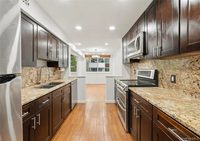 Homes for sale in Greenburgh, NY | 412 Tallwood Dr, Greenburgh, NY 10530 | MLS# 1009105