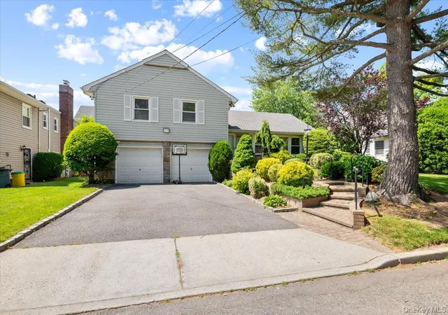 1st image of 842 Fiske St, Hempstead, NY 11598 | MLS# 1009119