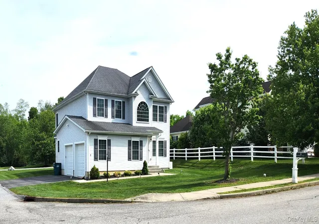Homes for sale in East Fishkill, NY | 5 Mulberry Pl, East Fishkill, NY 12533 | MLS# 1009125
