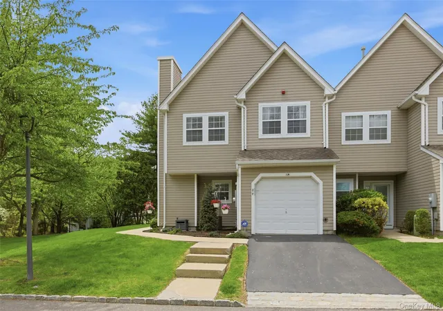2nd image of 84 Erik Dr, East Setauket, NY 11733 | MLS# 1009146