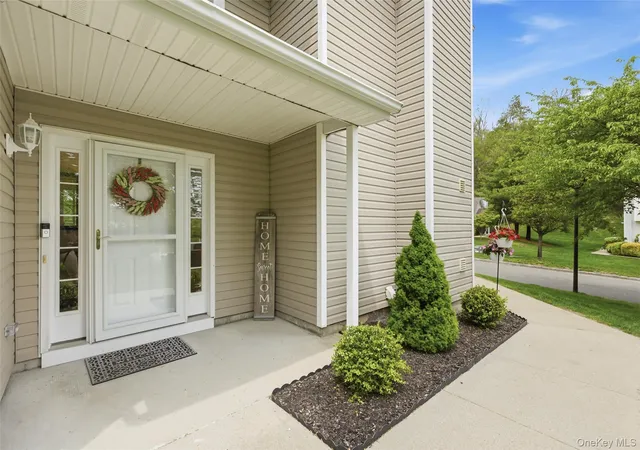 3rd image of 84 Erik Dr, East Setauket, NY 11733 | MLS# 1009146