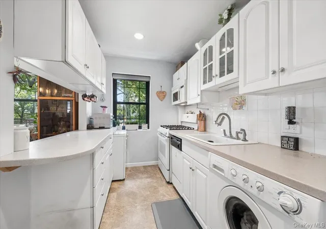 Homes for sale in Eastchester, NY | 14 Manchester Rd #2L, Eastchester, NY 10709 | MLS# 1009148