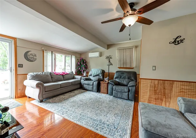 4th image of 122 Church Dr, Brookhaven, NY 11951 | MLS# 1009152