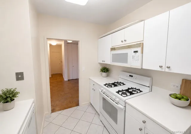 Photo 4 of House for sale at 27010 Grand Central Pkwy #4M, Floral Park, NY 11005 | MLS# 1009163 | Listing updated on 2026-07-07