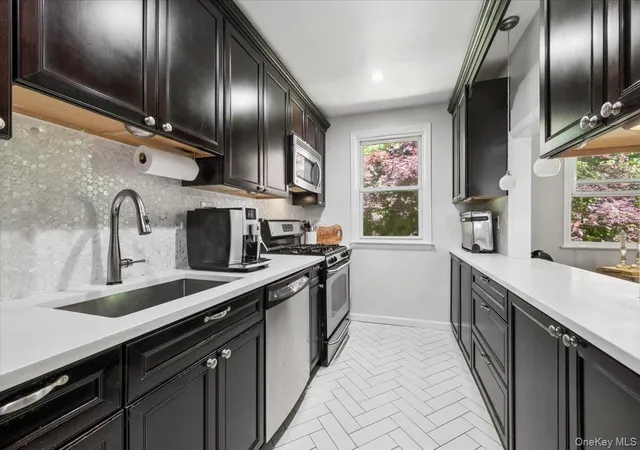 Homes for sale in Rye Town, NY | 51 Avon Cir #D, Rye Town, NY 10573 | MLS# 1009167