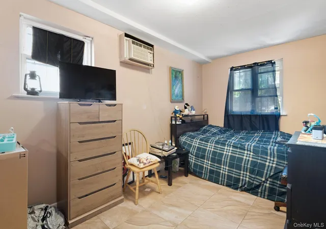 Photo 4 of Sale Pending at 2562 Seymour Ave, Bronx, NY 10469 | MLS# 1009171 | Listing updated on 2026-07-21