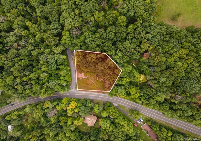 Photo 4 of Single family home for sale at 2 Stein Rd, Shawangunk, NY 12566 | MLS# 1009175 | Listing updated on 2026-09-28