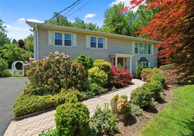 Photo 1 of Sale Pending at 2 Rochambeau Dr, Hartsdale, NY 10530 | MLS# 1009196 | Listing updated on 2026-07-10