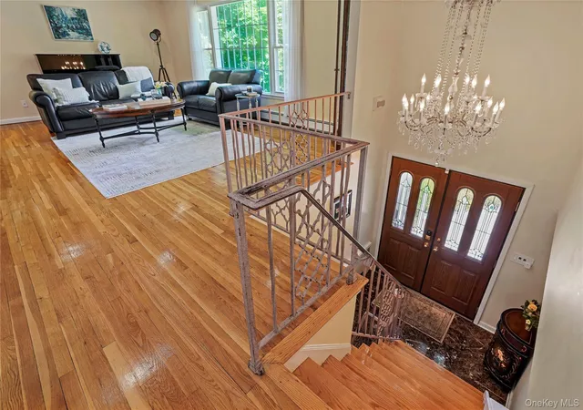 Photo 3 of Sale Pending at 2 Rochambeau Dr, Hartsdale, NY 10530 | MLS# 1009196 | Listing updated on 2026-07-10