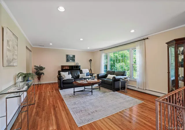 Photo 4 of Sale Pending at 2 Rochambeau Dr, Hartsdale, NY 10530 | MLS# 1009196 | Listing updated on 2026-07-10