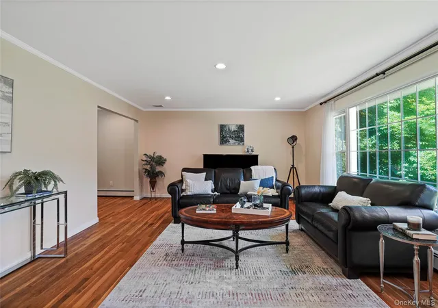 Photo 5 of Sale Pending at 2 Rochambeau Dr, Hartsdale, NY 10530 | MLS# 1009196 | Listing updated on 2026-07-10