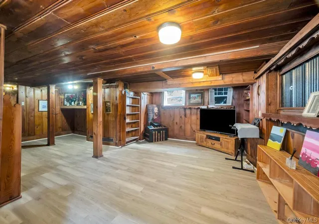 26th image of 65 Bixley Heath, Lynbrook, NY 11563 | MLS# 1009206