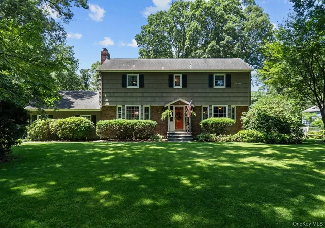 1st image of 8 Washington Ave, Brookhaven, NY 11733 | MLS# 1009207