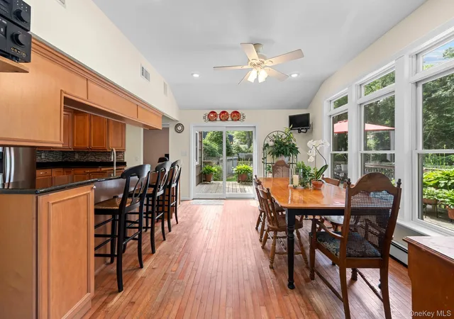 4th image of 8 Washington Ave, Brookhaven, NY 11733 | MLS# 1009207