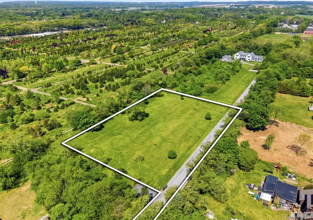 2nd image of 704 Hubbard Ave Hubbard Ave, Riverhead, NY 11901 | MLS# 1009212