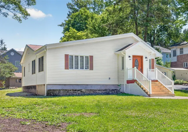 5th image of 14 Forest Glen Rd, Valley Cottage, NY 10989 | MLS# 1009228