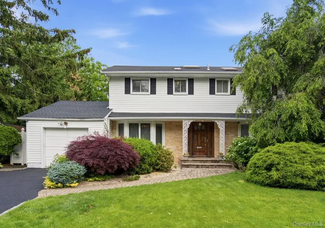 Homes for sale in Oyster Bay, NY | 74 Rockland Dr, Oyster Bay, NY 11753 | MLS# 1009242