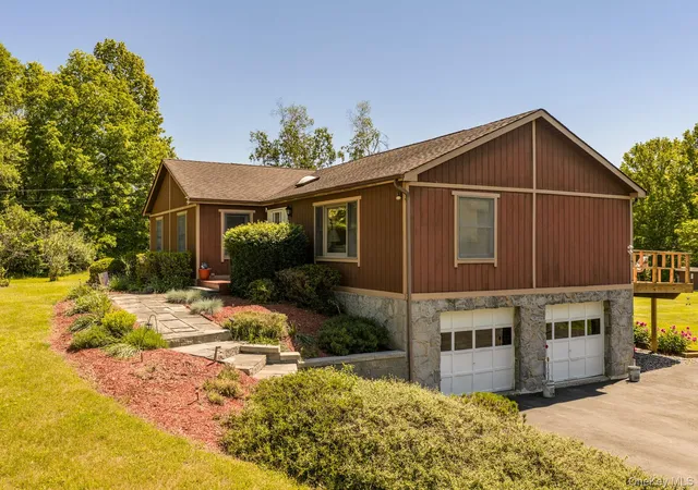 1st image of 185 Crawford St, Pine Bush, NY 12566 | MLS# 1009284