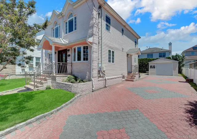 Homes for sale in North Hempstead, NY | 32 3Rd Ave, North Hempstead, NY 11040 | MLS# 1009306