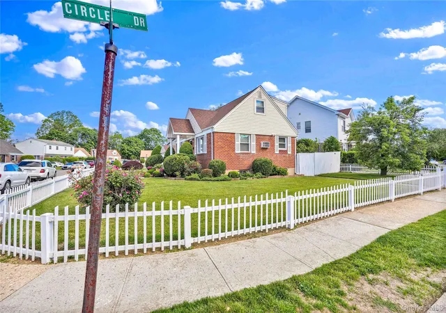Photo 2 of Sale Pending at 3 Ash Ct, Hempstead, NY 11550 | MLS# 1009313 | Listing updated on 2026-06-30