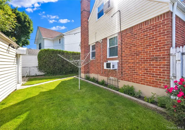 Photo 3 of Sale Pending at 3 Ash Ct, Hempstead, NY 11550 | MLS# 1009313 | Listing updated on 2026-06-30