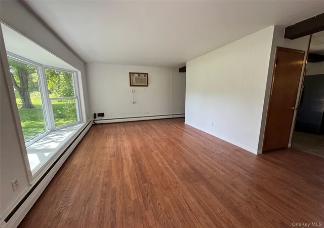 Homes for sale in Poughkeepsie, NY | 1 Corine Dr, Poughkeepsie, NY 12601 | MLS# 1009314