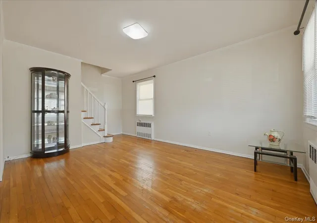 Photo 3 of Single family home for sale at 51 Hickory Rd, North Hempstead, NY 11050 | MLS# 1009334 | Listing updated on 2026-09-27
