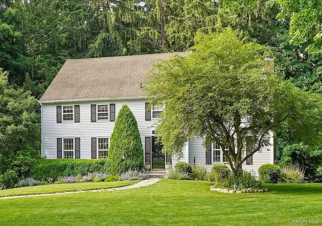 1st image of 5 Diane Ct, Lewisboro, NY 10536 | MLS# 1009355
