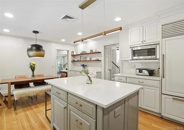 4th image of 5 Diane Ct, Lewisboro, NY 10536 | MLS# 1009355
