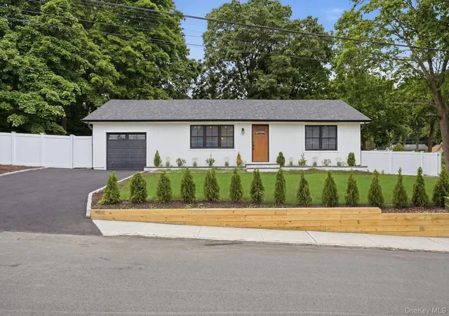 Photo 1 of Single family home for sale at 85 Kenneth Ave, Huntington, NY 11743 | MLS# 1009359 | Listing updated on 2026-08-30