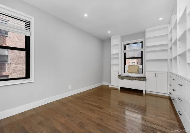 Homes for sale in White Plains, NY | 325 Main St #4D, White Plains, NY 10601 | MLS# 1009360