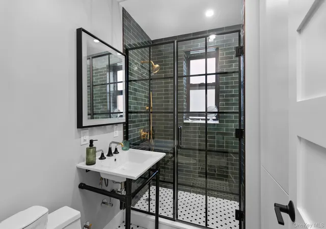 Homes for sale in White Plains, NY | 325 Main St #4D, White Plains, NY 10601 | MLS# 1009360
