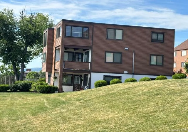 Homes for sale in Newburgh, NY | 350 N Water St, Newburgh, NY 12550
