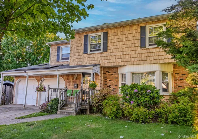 2nd image of 96 Hudson Ave, Brentwood, NY 11717 | MLS# 1009394