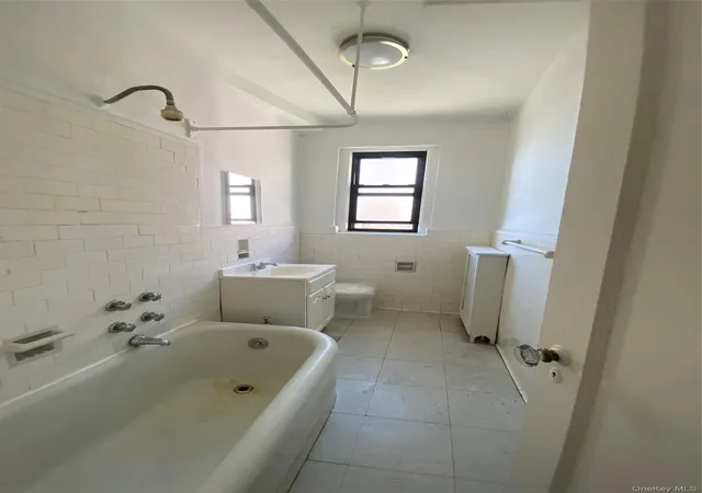 12th image of 140 30 Sanford Ave #5A, Flushing, NY 11355 | MLS# 1009410