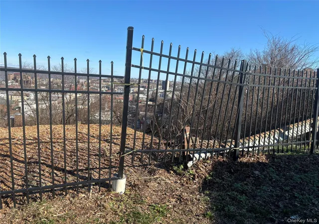 5th image of 223 Glenbrook Ave, Yonkers, NY 10705 | MLS# 1009423